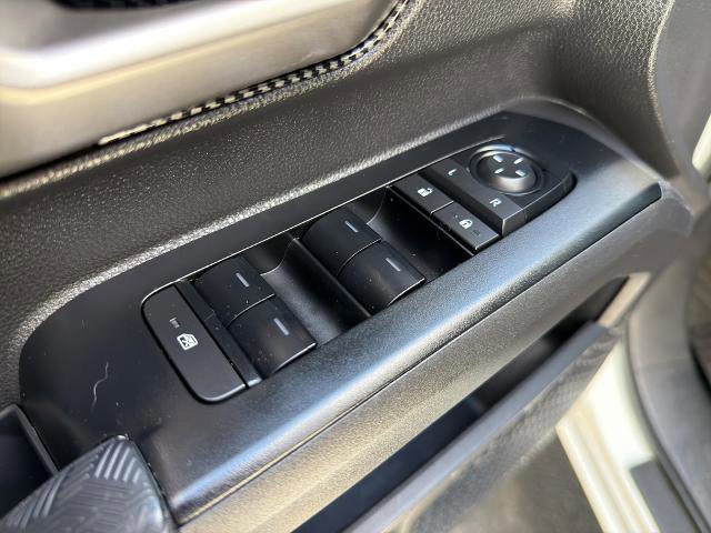 Used 2025 Toyota Tacoma TRD Off-Road image 19