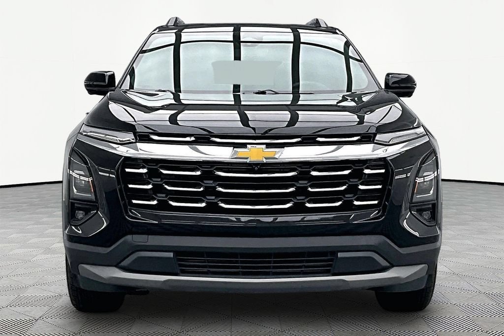 Used 2025 Chevrolet Equinox LT w/ Convenience Package II AWD/4WD image 3