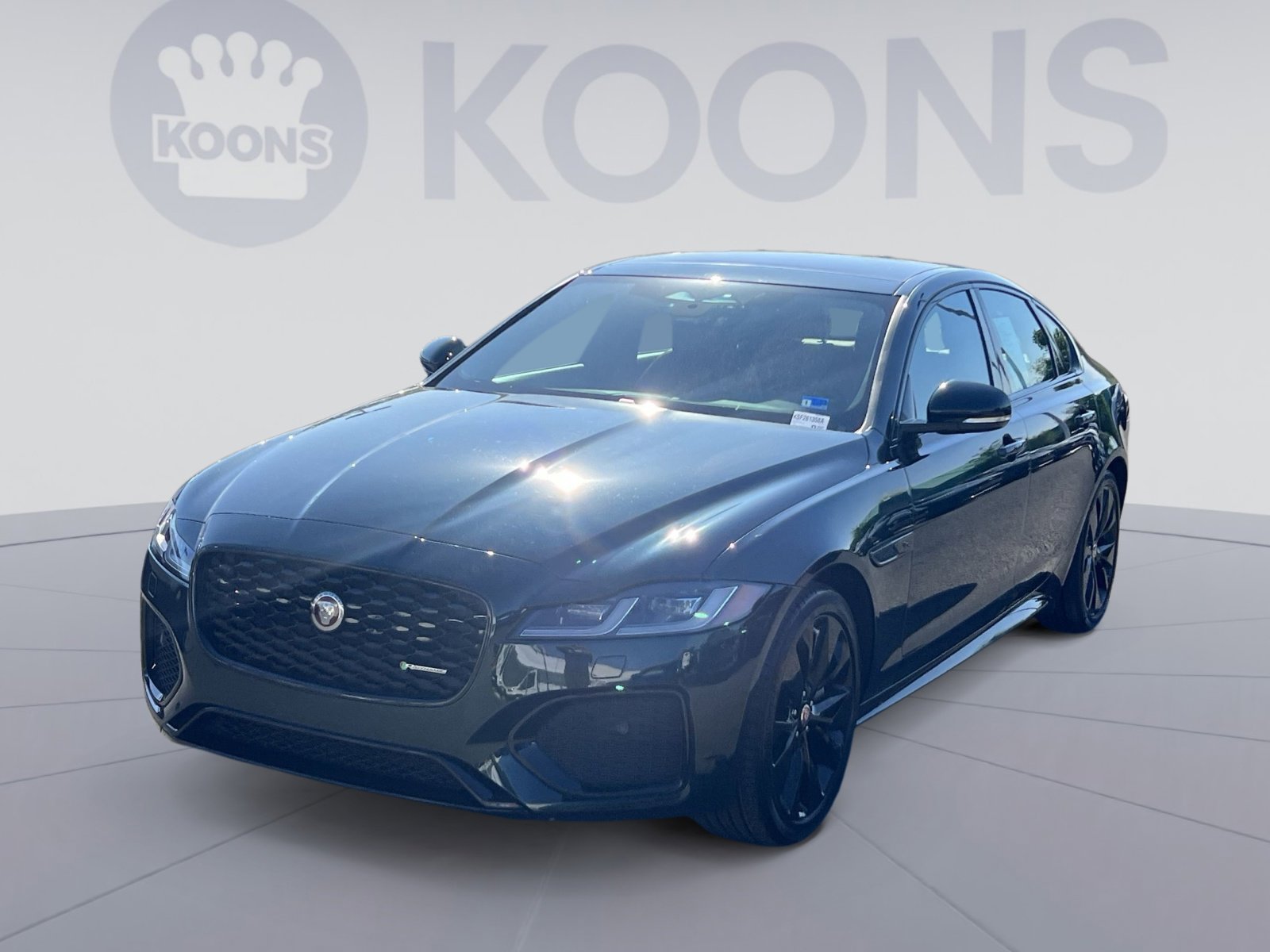 Used 2022 Jaguar XF R-Dynamic SE AWD/4WD image 5