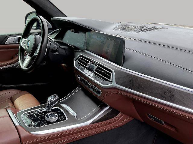 Used 2020 BMW X7 M50i w/ Dynamic Handling Package AWD/4WD image 28