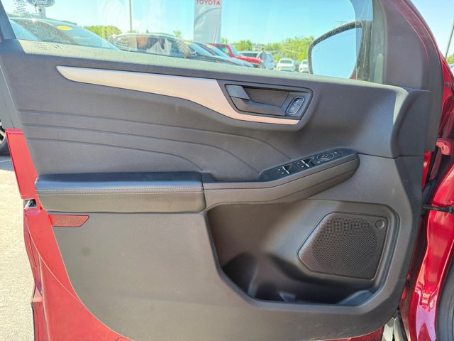 Certified 2022 Ford Escape SE w/ SE Sport Appearance Package AWD/4WD image 26