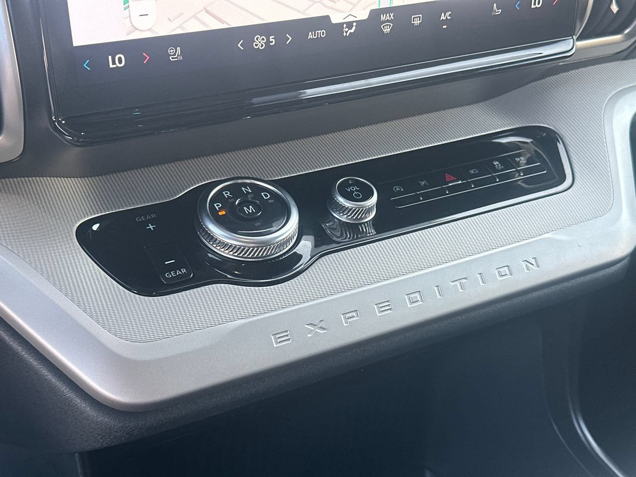 Certified 2025 Ford Expedition Max Active RWD image 33