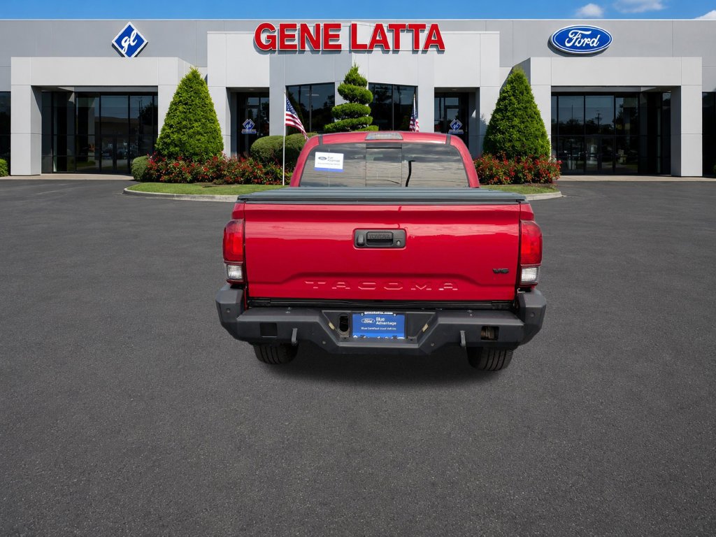 Used 2019 Toyota Tacoma TRD Sport AWD/4WD image 6