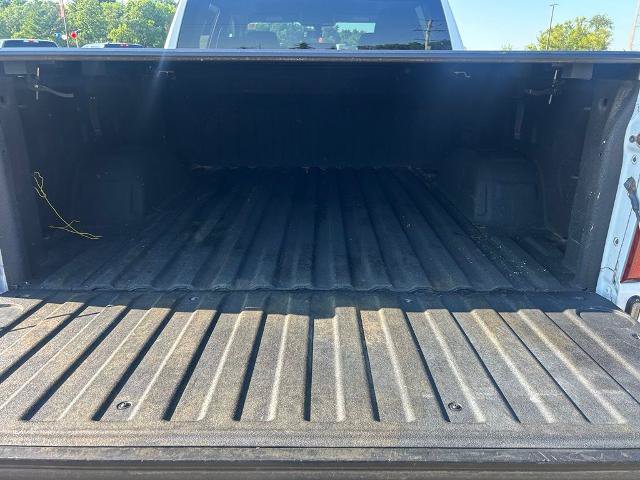 Used 2019 Chevrolet Silverado 1500 LT AWD/4WD image 16