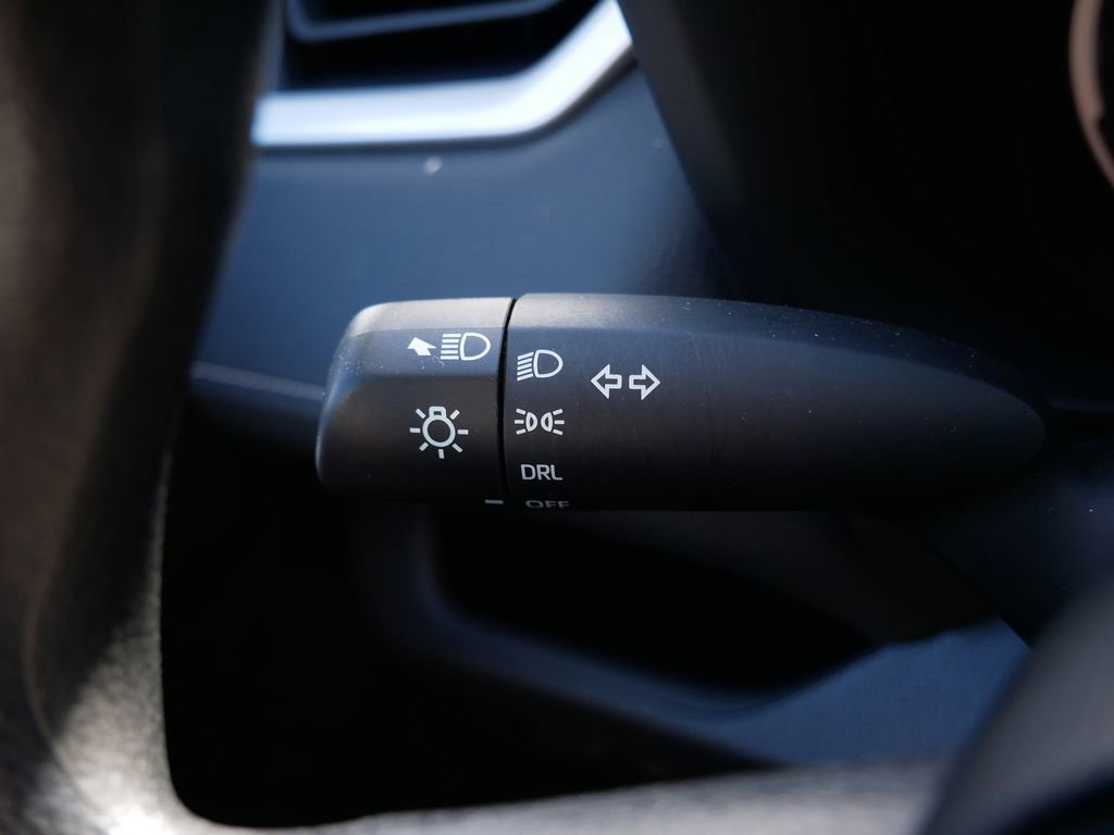 Used 2024 Toyota RAV4 LE image 29
