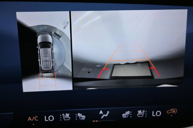 Used 2025 Buick Enclave Avenir w/ Trailering Package, 5000 lbs. FWD image 22