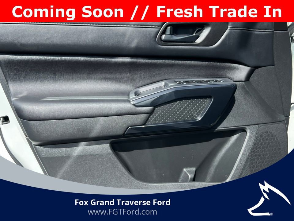 Used 2024 Nissan Pathfinder SV image 16