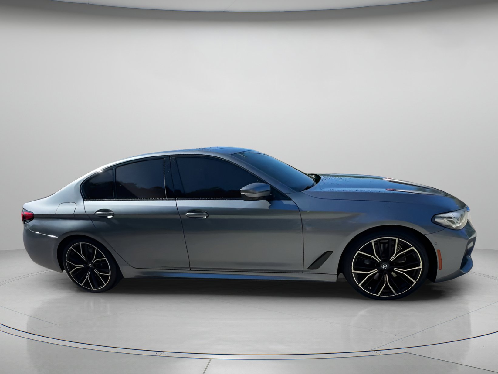 Used 2021 BMW 530i w/ M Sport Package RWD image 35