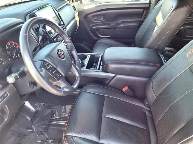 Used 2021 Nissan Titan PRO-4X w/ Pro-4x Convenience Package image 11