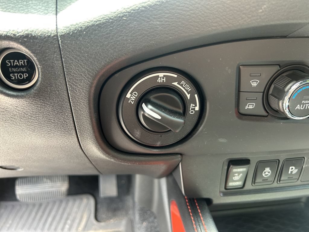 Used 2023 Nissan Frontier PRO-4X w/ Pro Convenience Package AWD/4WD image 13