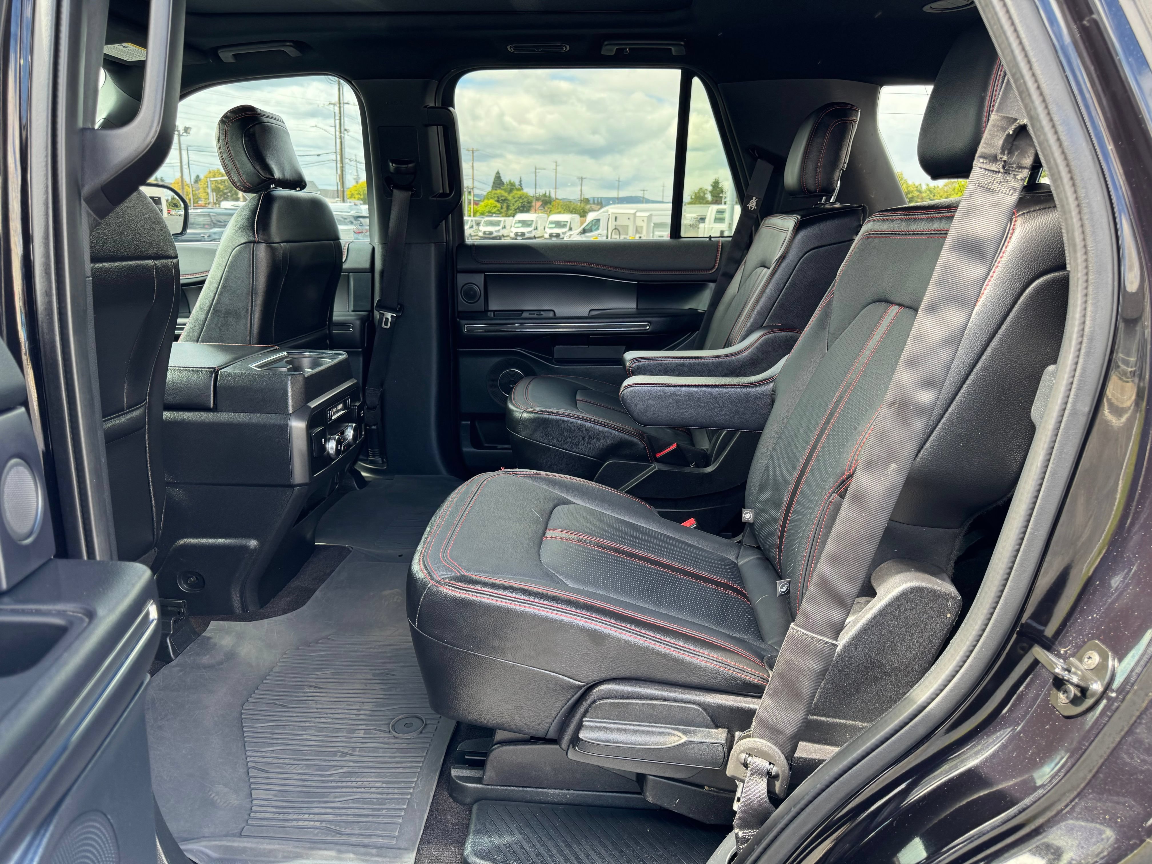 Certified 2020 Ford Expedition Limited w/ Equipment Group 303A AWD/4WD image 27