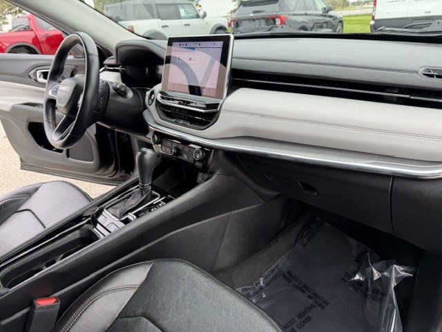Used 2022 Jeep Compass Limited w/ Elite Group AWD/4WD image 37