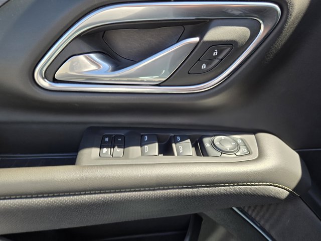 Used 2024 GMC Yukon SLT AWD/4WD image 18