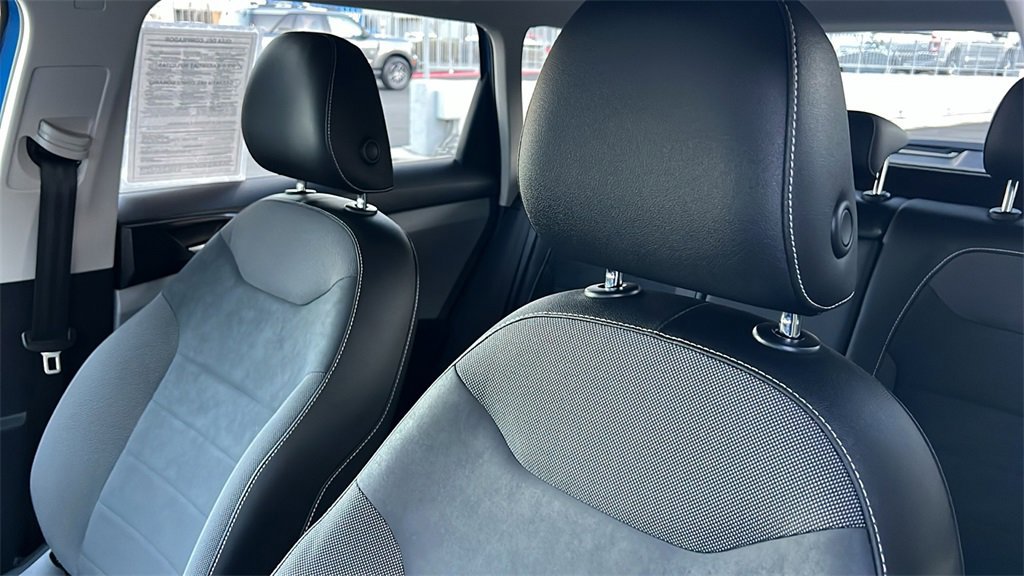 Used 2022 Volkswagen Taos SE image 12