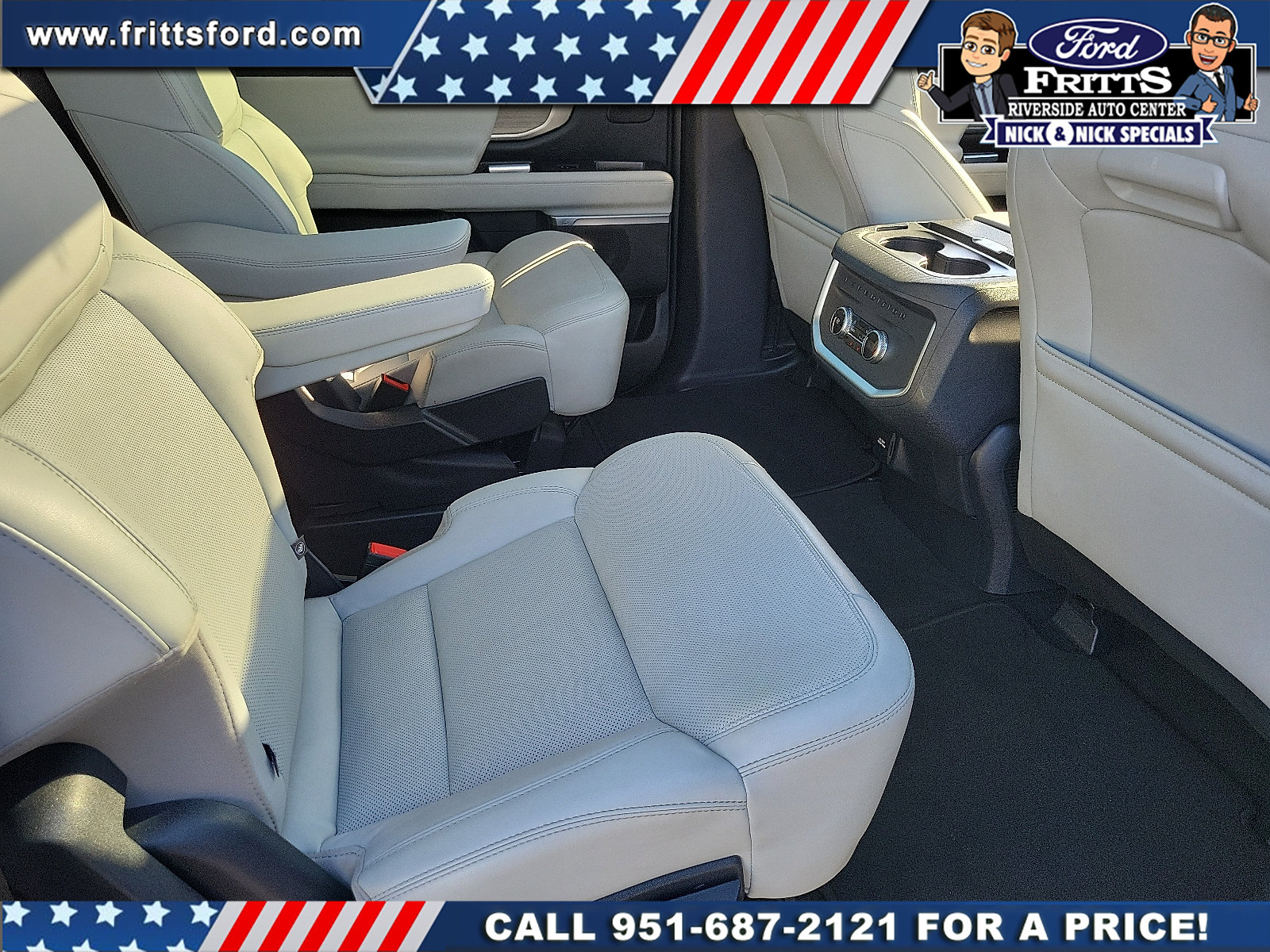 Certified 2025 Ford Expedition Max Platinum w/ Driver's Package AWD/4WD image 17