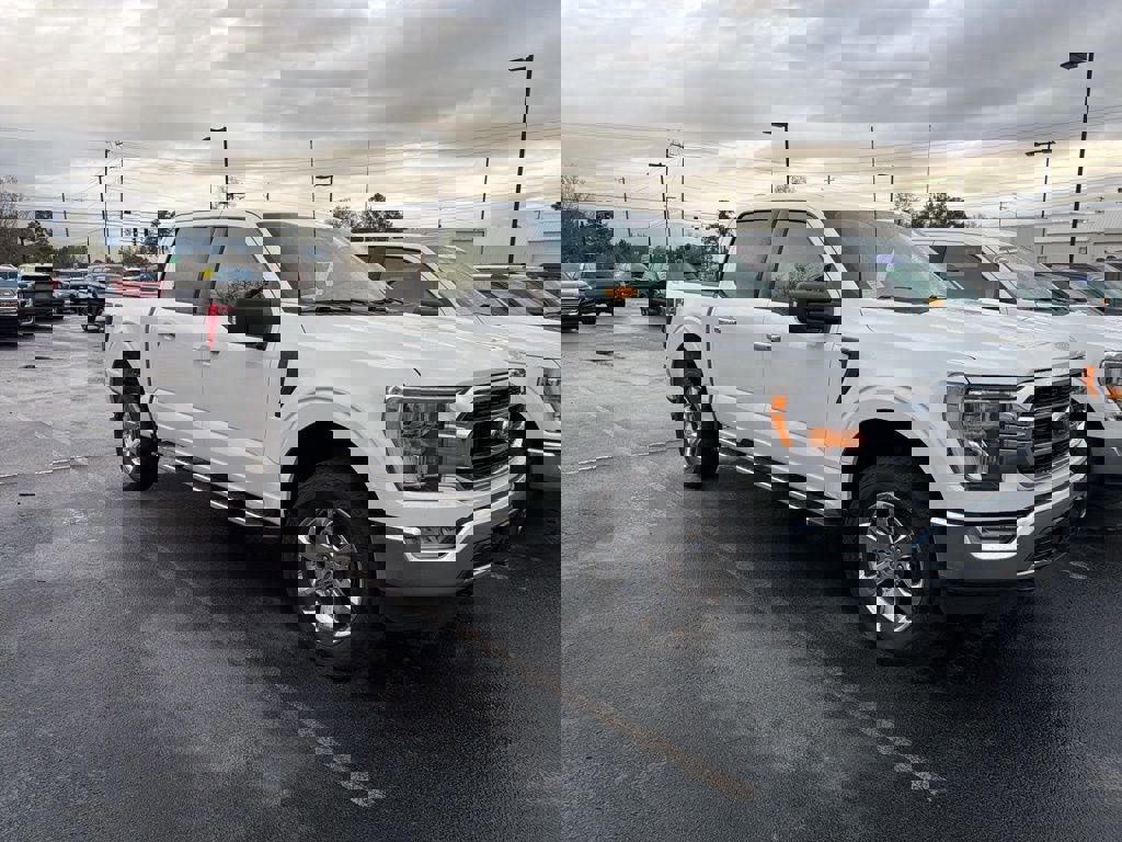 Certified 2022 Ford F150 XLT w/ Equipment Group 302A High image 6