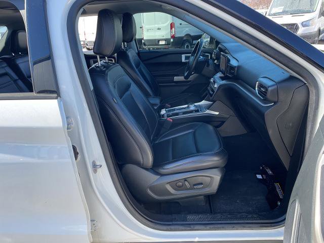 Certified 2021 Ford Explorer XLT w/ Equipment Group 202A image 25