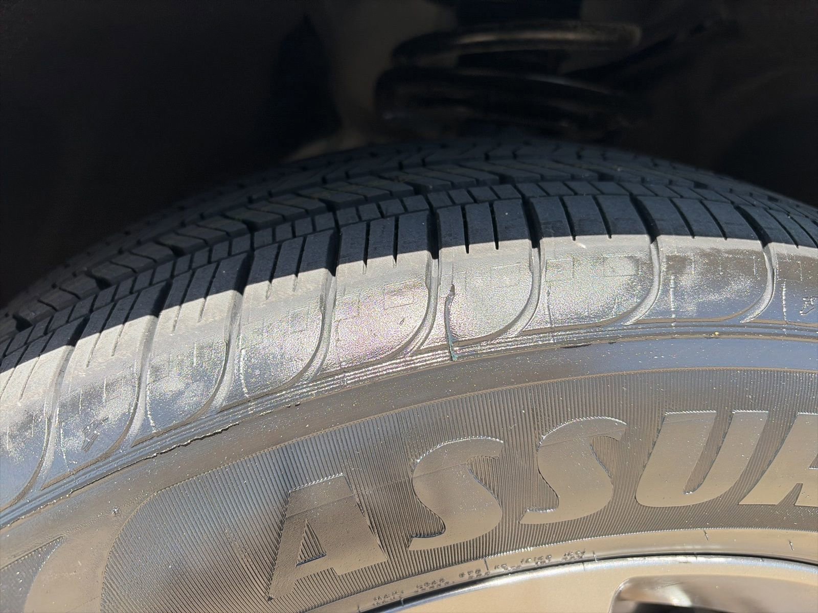 Certified 2021 Ford Explorer XLT w/ Equipment Group 202A image 11