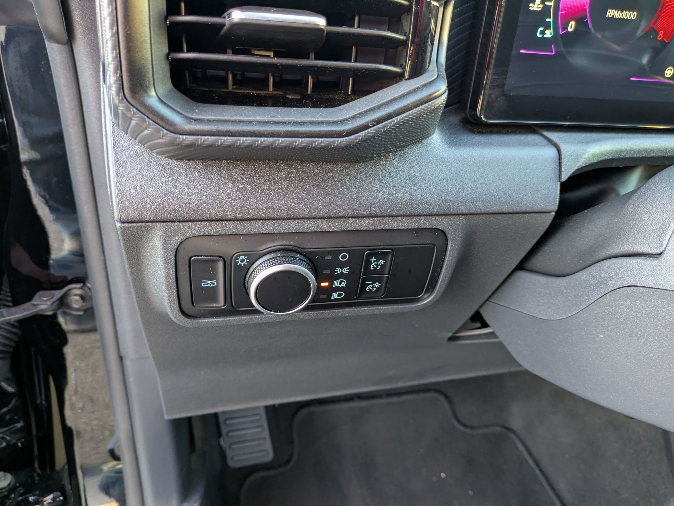 Certified 2024 Ford Mustang Coupe image 17