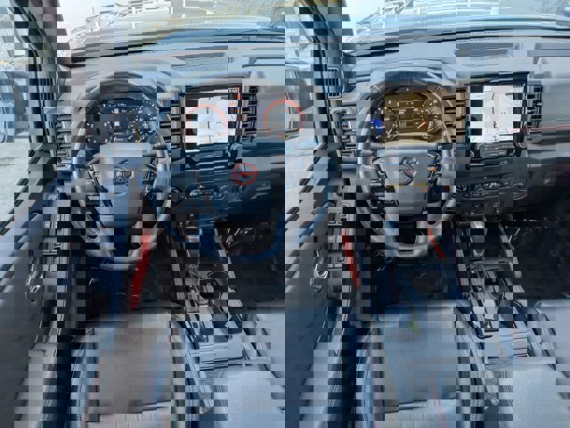 Used 2023 Nissan Frontier PRO-4X w/ Pro-4X Premium Package image 34