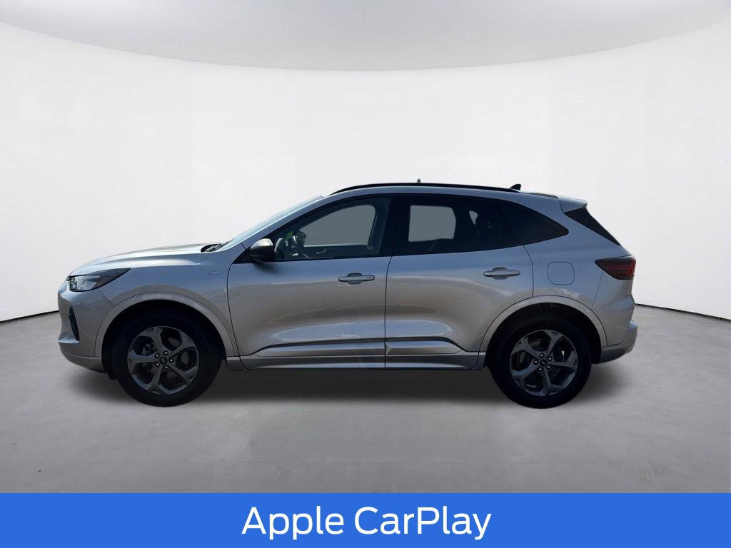 Certified 2023 Ford Escape ST-Line w/ Tech Pack #1 AWD/4WD image 5