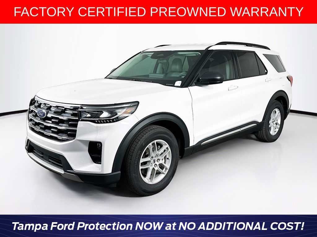 Certified 2025 Ford Explorer Active w/ Active Comfort Package RWD image 1