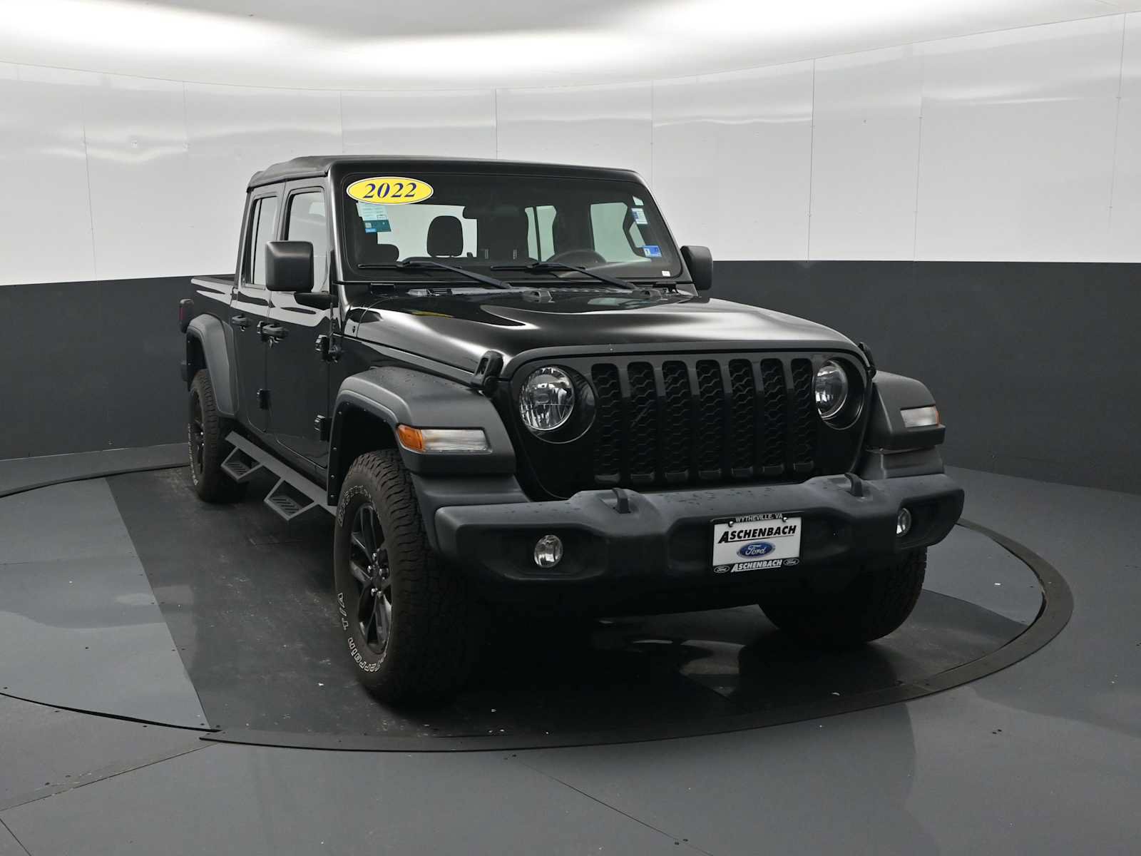 Used 2022 Jeep Gladiator Sport w/ Trailer Tow Package AWD/4WD image 3