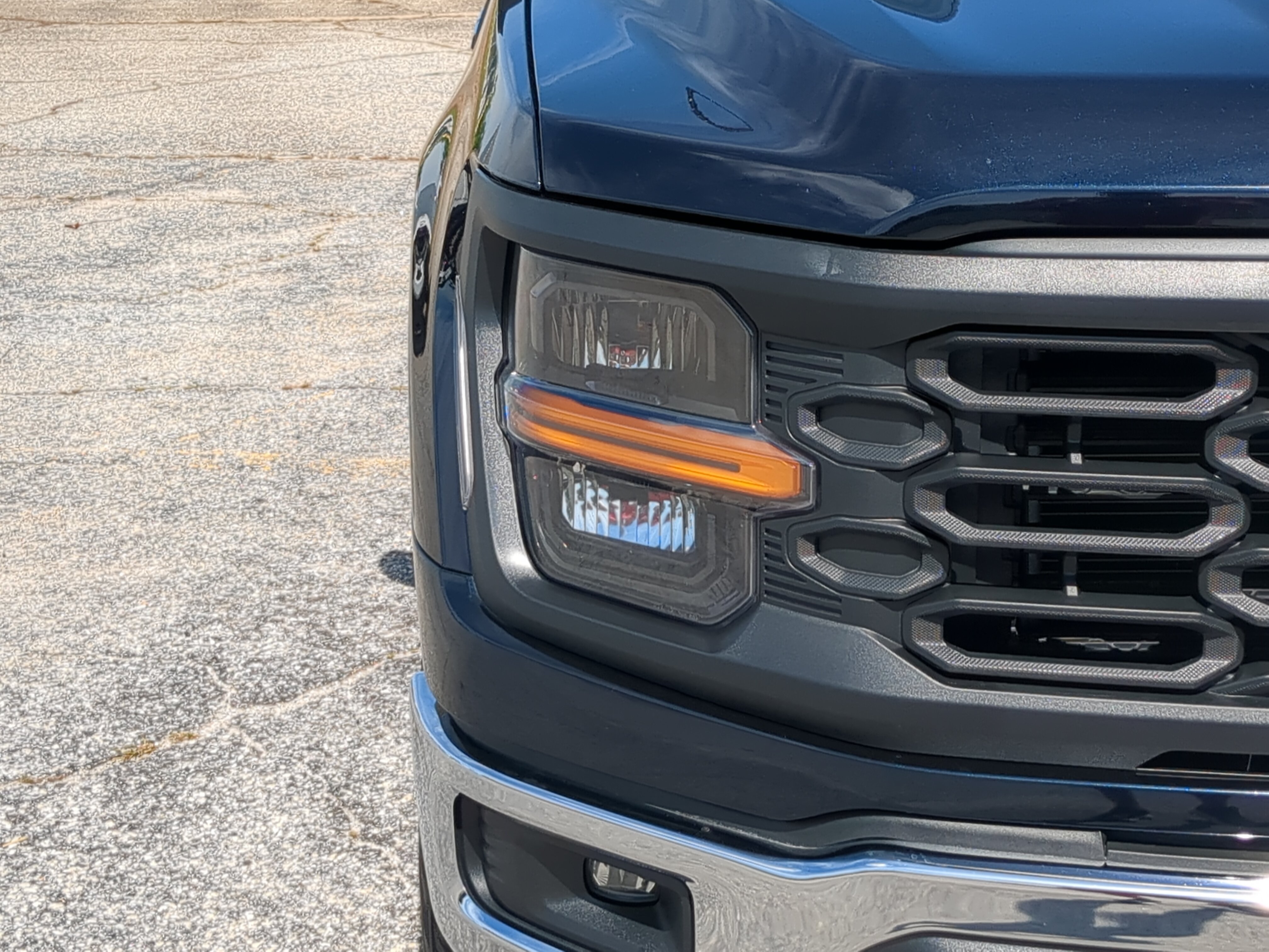 Certified 2025 Ford F150 XL w/ Equipment Group 103A High AWD/4WD image 8