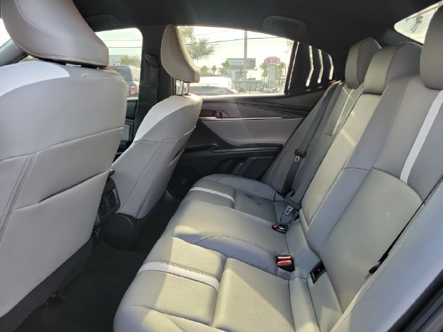 Used 2025 Toyota Camry SE w/ Convenience Package FWD image 11