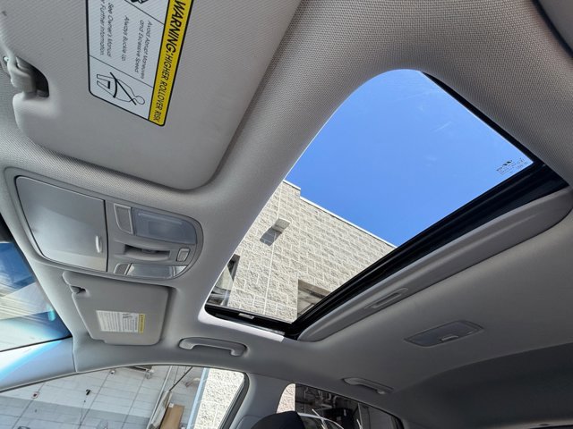 Used 2020 Hyundai Kona SEL Plus FWD image 34