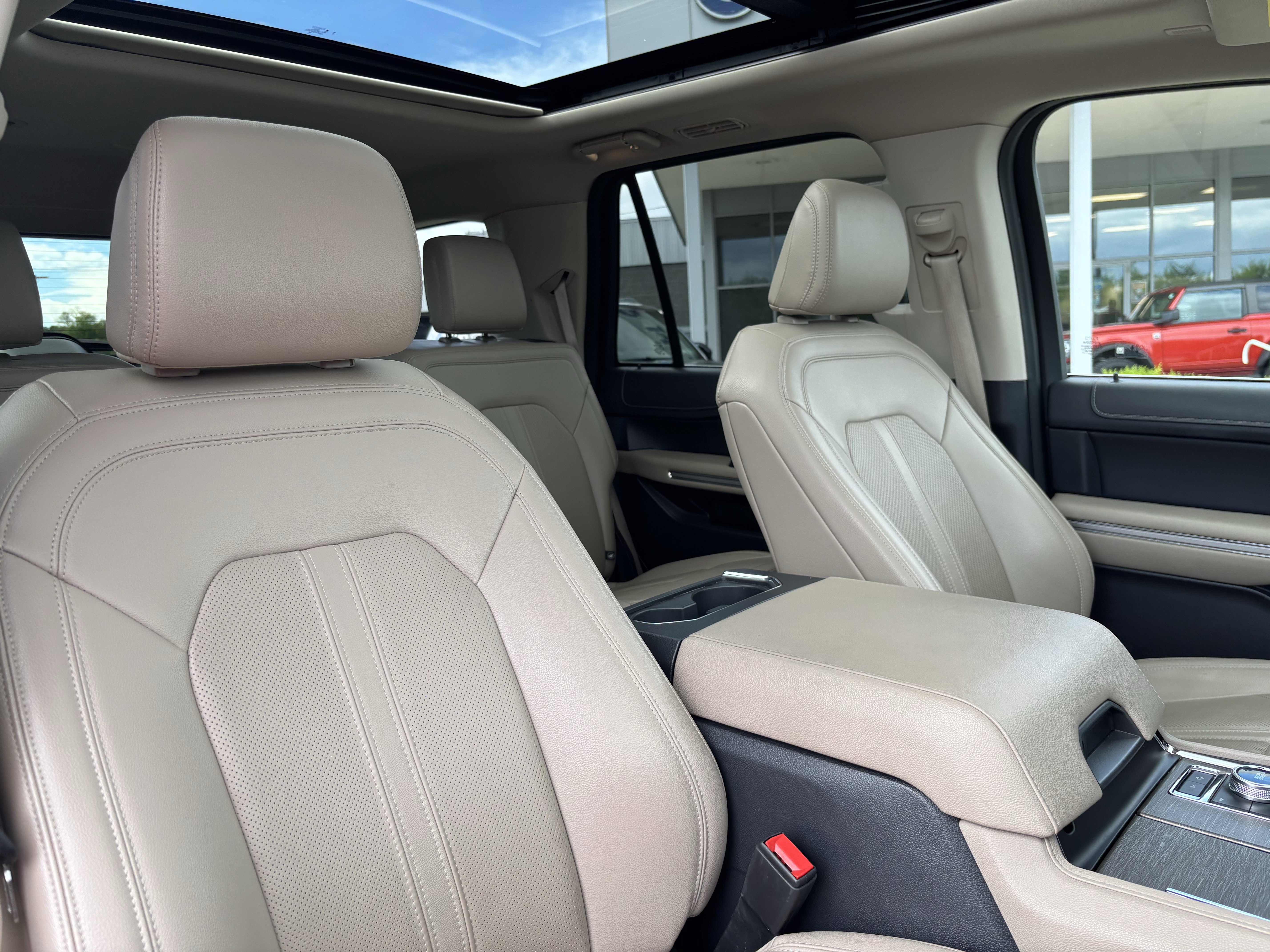 Certified 2024 Ford Expedition Limited AWD/4WD image 40