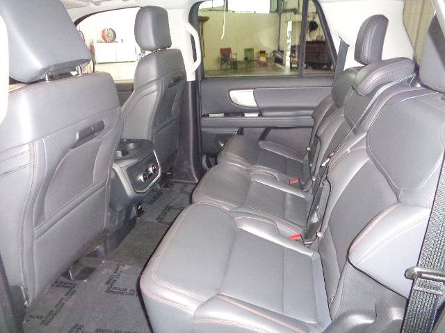 Certified 2025 Ford Expedition Max Active AWD/4WD image 6