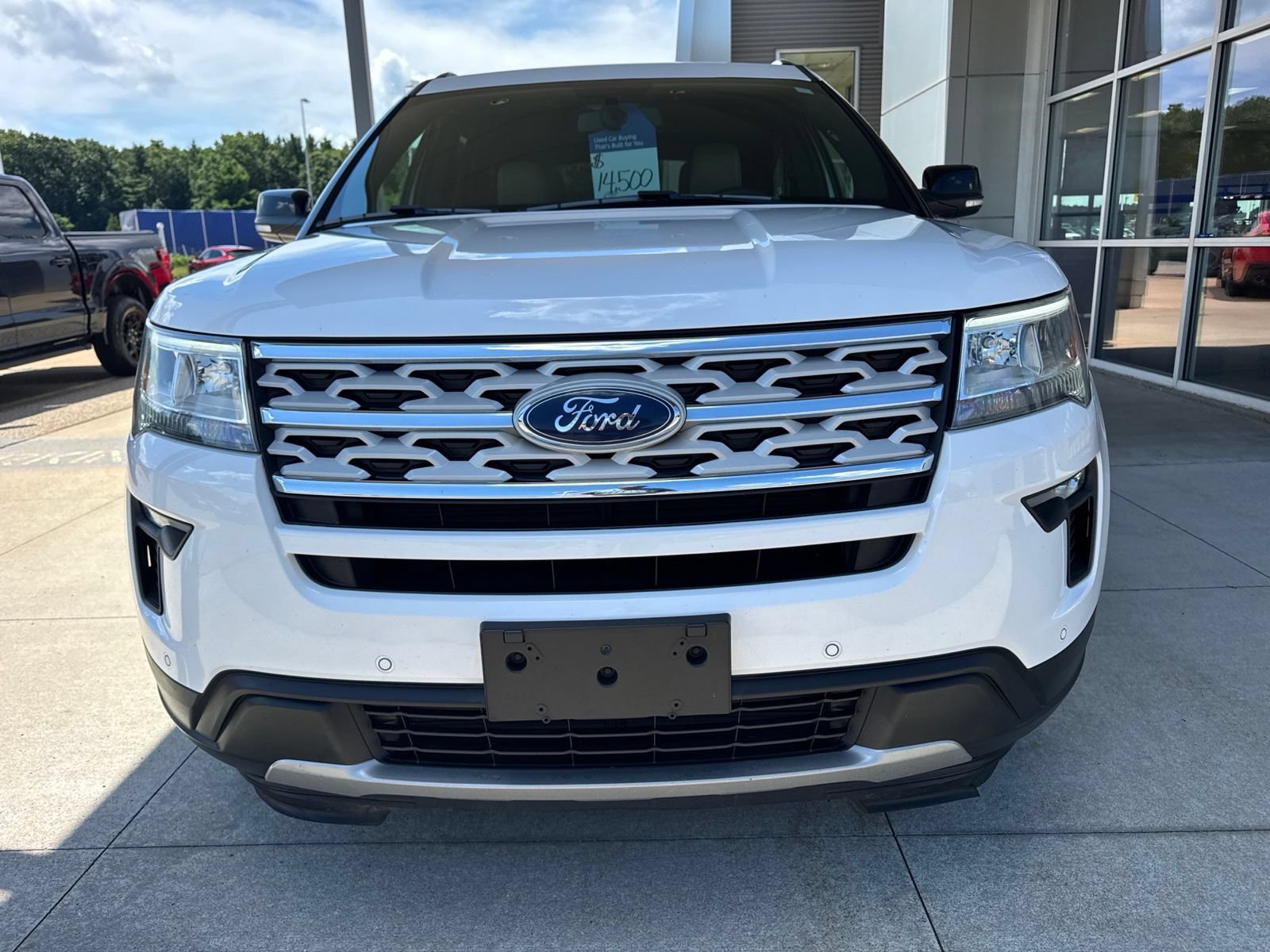 Certified 2018 Ford Explorer XLT w/ Equipment Group 202A FWD image 11