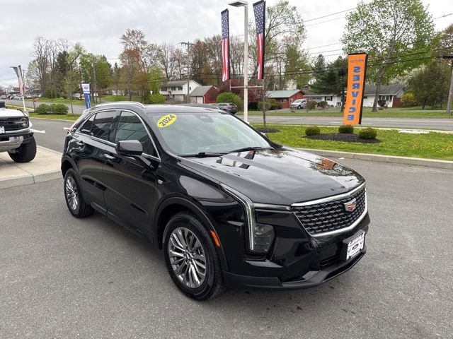 Used 2024 Cadillac XT4 Premium Luxury AWD/4WD image 4