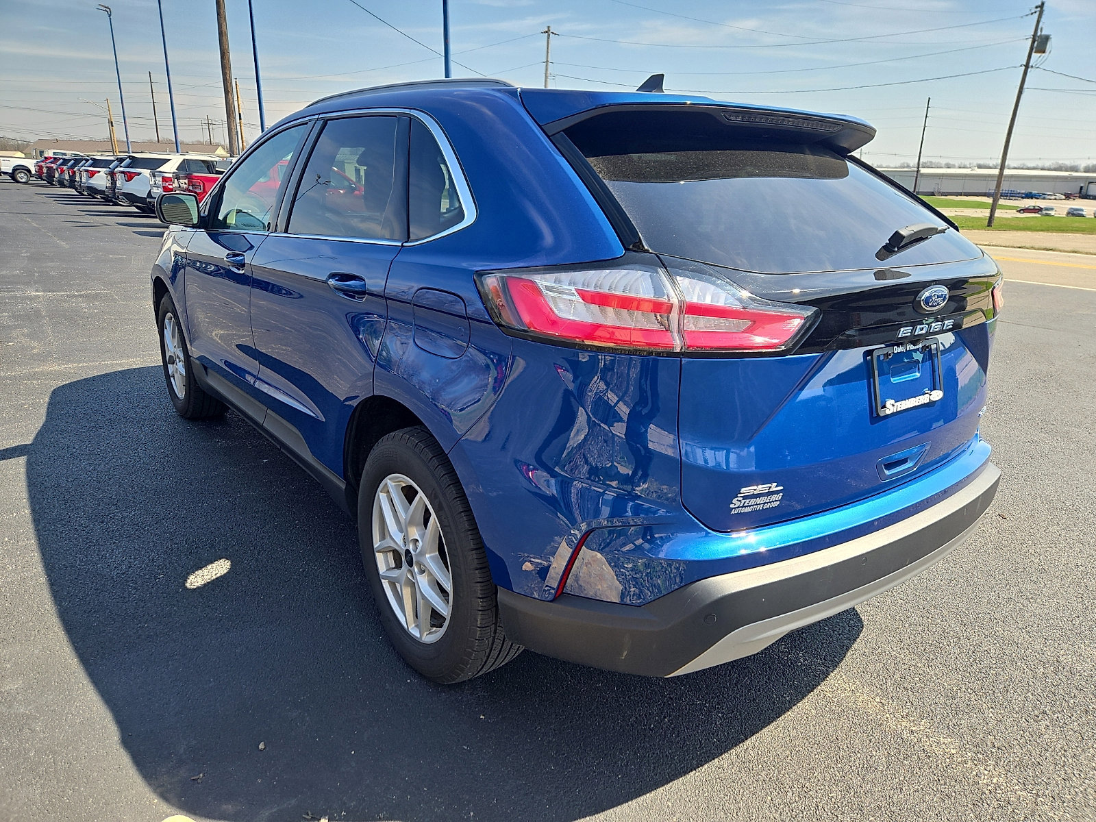 Certified 2024 Ford Edge SEL w/ Convenience Package AWD/4WD image 3