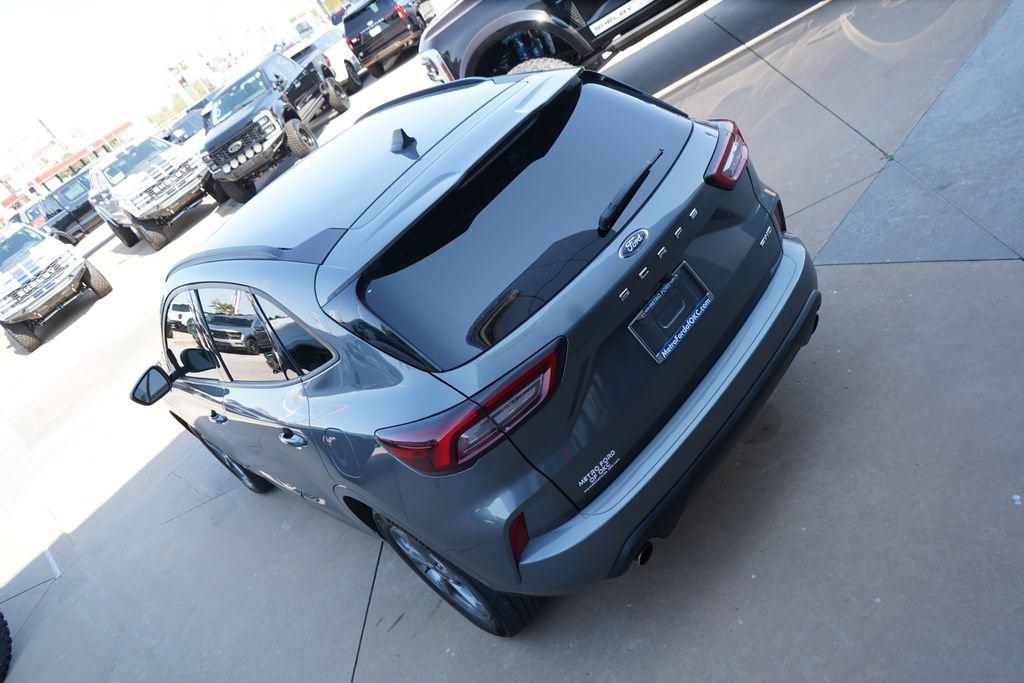 Certified 2024 Ford Escape ST-Line AWD/4WD image 14