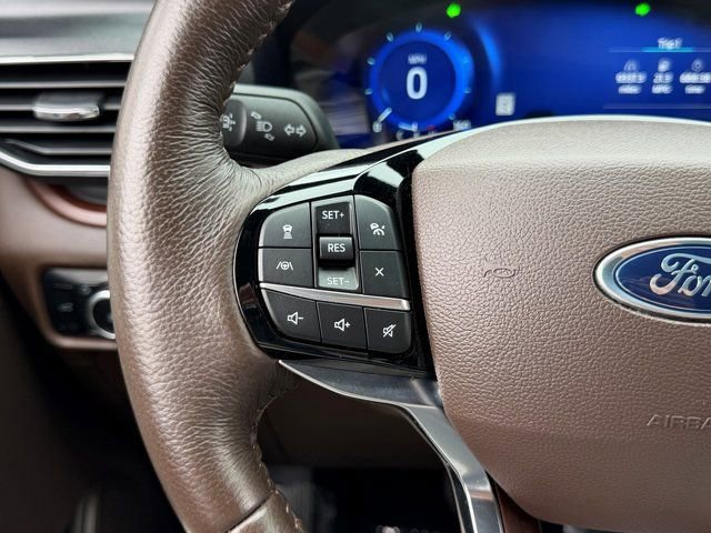Certified 2024 Ford Explorer King Ranch w/ Technology Package AWD/4WD image 19