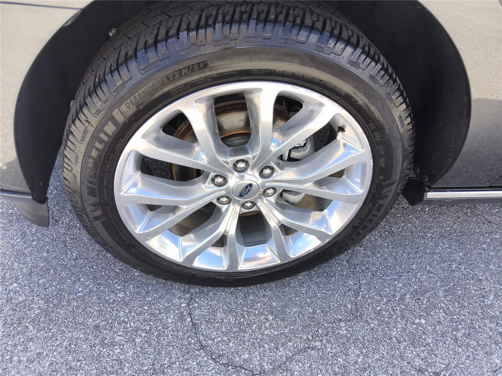 Certified 2018 Ford Expedition Limited w/ Equipment Group 302A RWD image 9