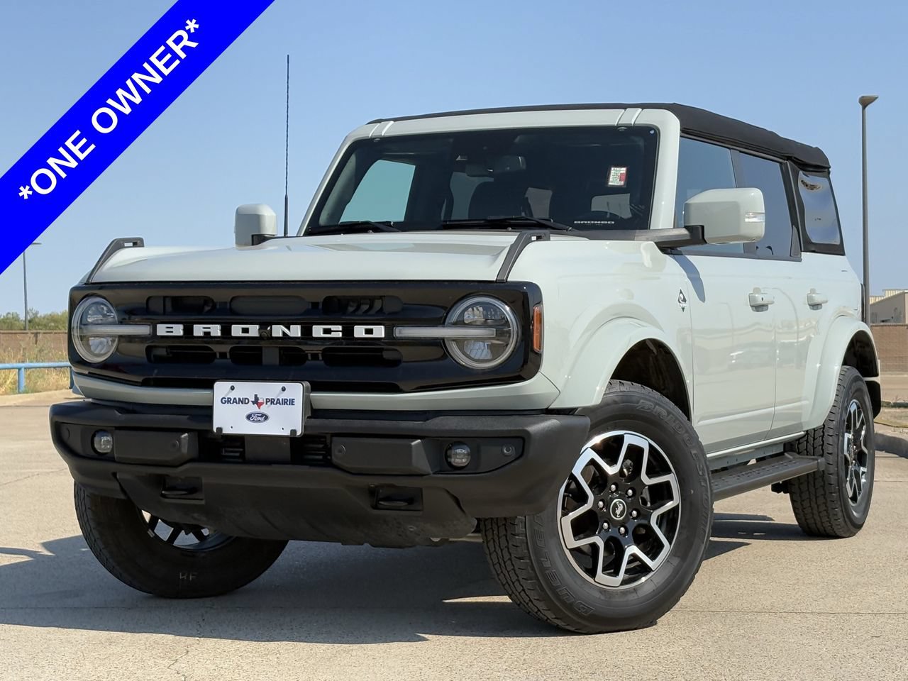 Certified 2024 Ford Bronco Outer Banks AWD/4WD image 2