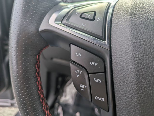 Certified 2022 Ford Edge ST-Line image 16