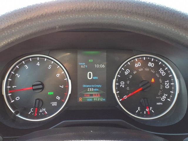 Used 2021 Toyota RAV4 XLE w/ Convenience Package AWD/4WD image 23