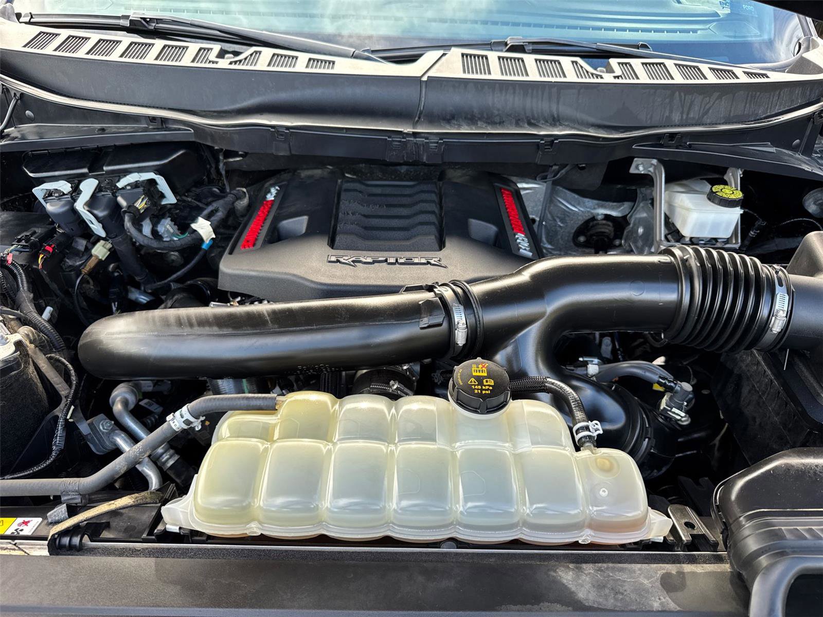 Certified 2022 Ford F150 Raptor w/ Equipment Group 801A High image 13