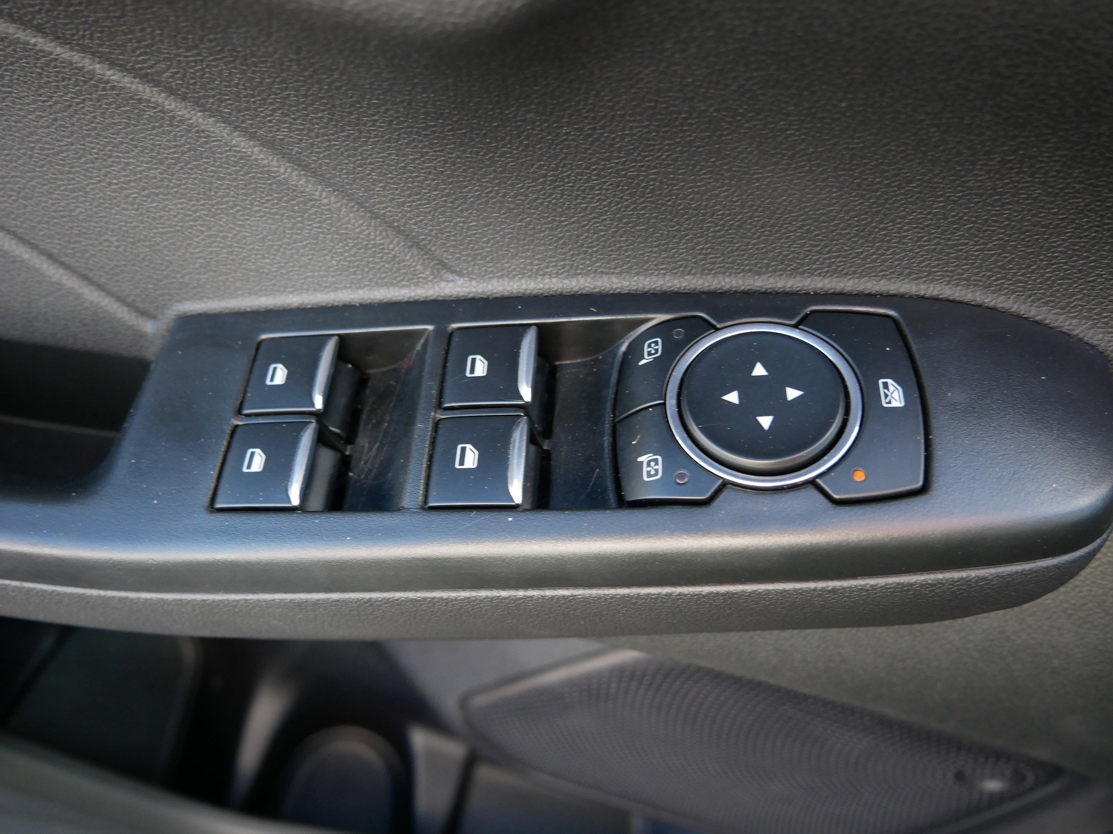 Certified 2024 Ford Escape Platinum AWD/4WD image 20
