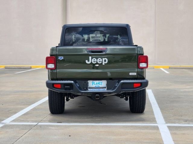 Used 2022 Jeep Gladiator Overland w/ Popular Equipment Package AWD/4WD image 6