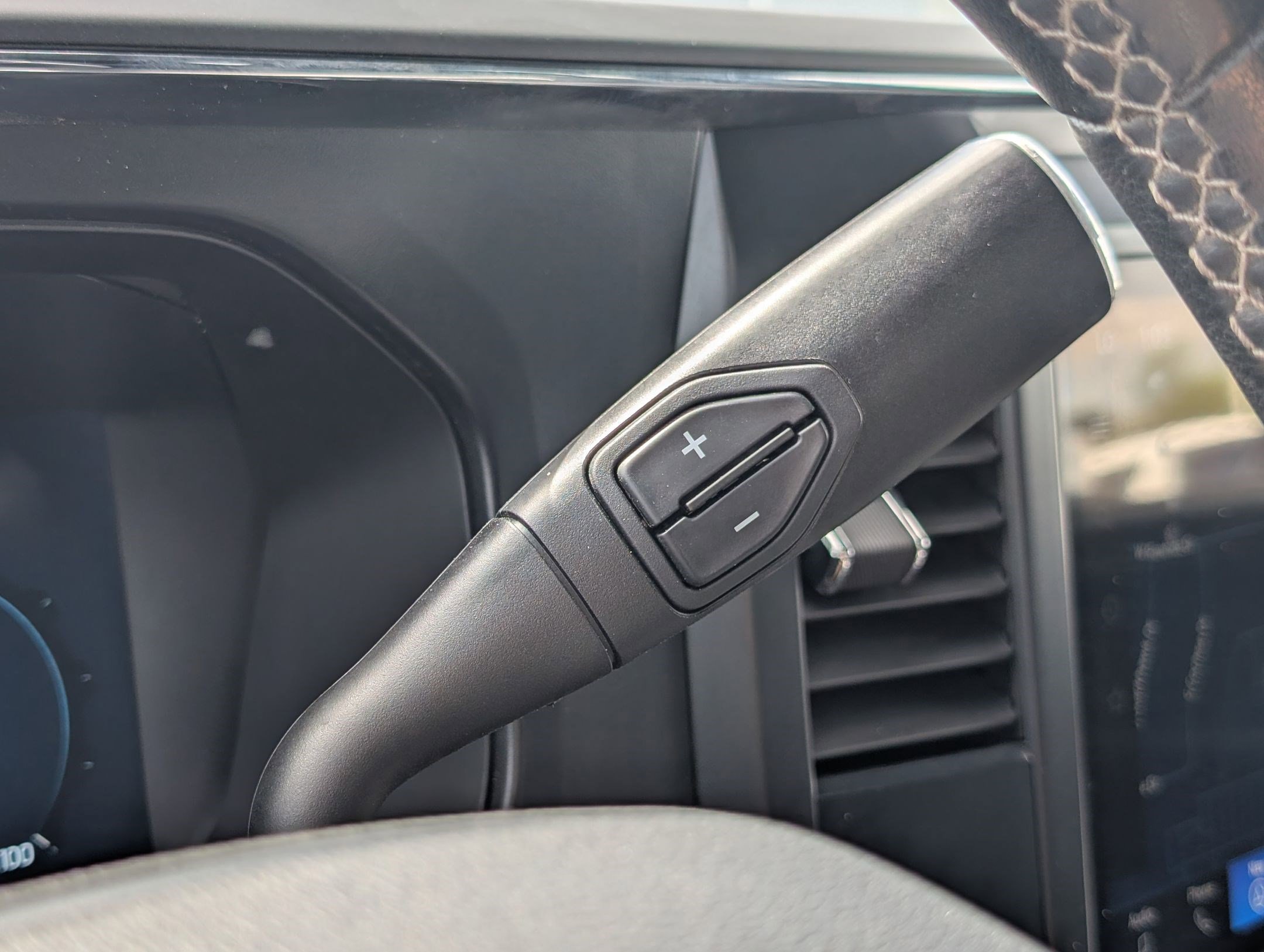 Certified 2025 Ford F350 Lariat image 31