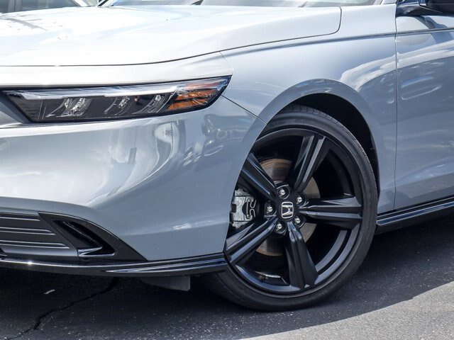 Used 2024 Honda Accord Sport image 4
