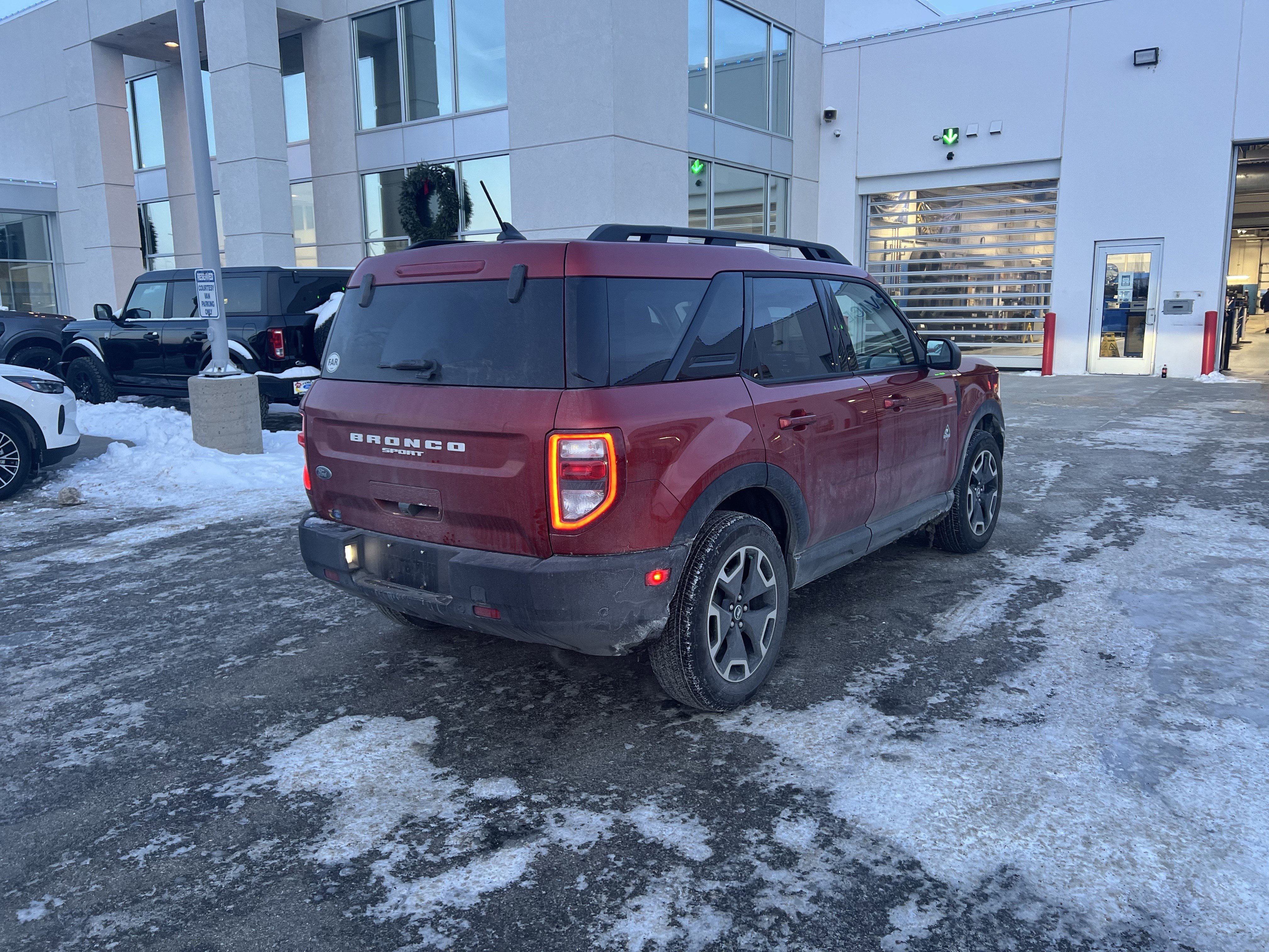 Certified 2023 Ford Bronco Sport Outer Banks w/ Tech Package image 4