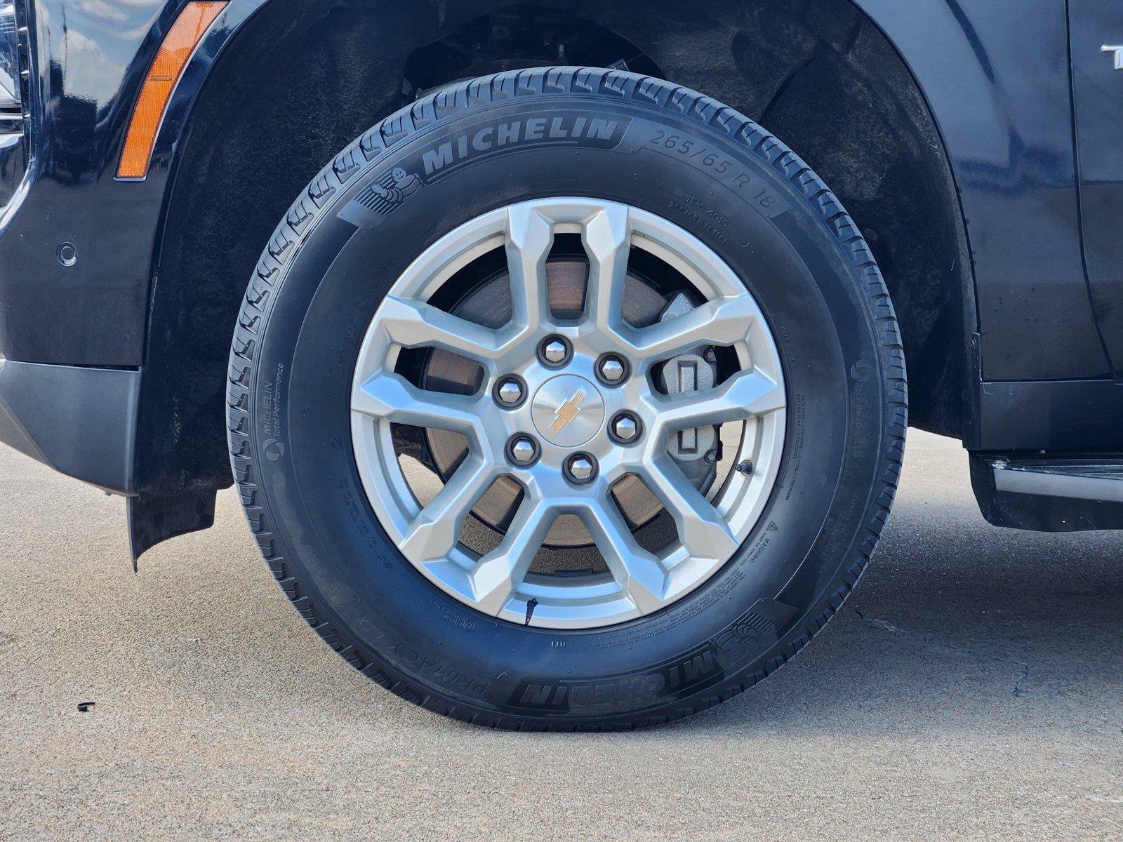 Used 2025 Chevrolet Tahoe LT RWD image 11