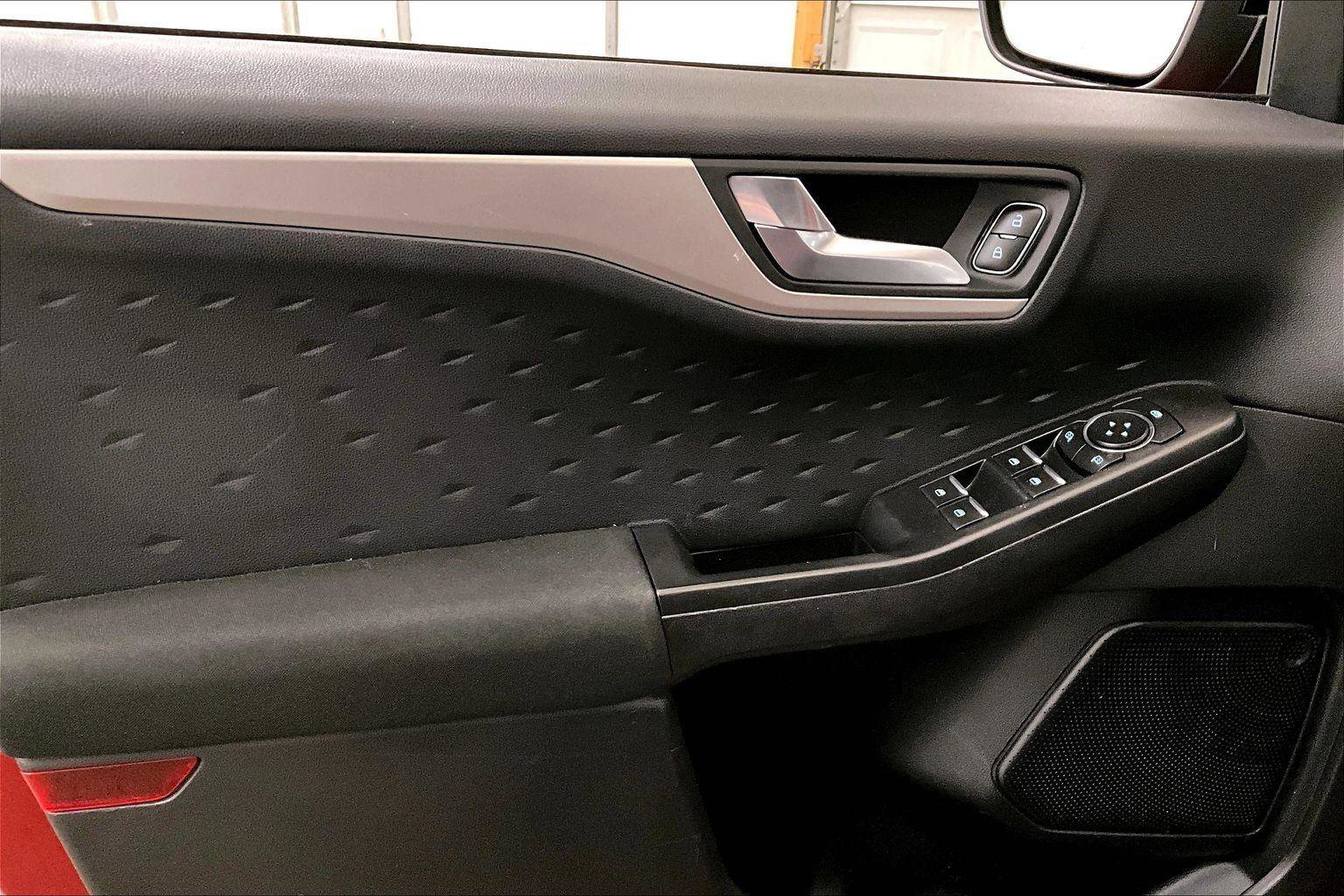 Certified 2020 Ford Escape SE Sport image 22