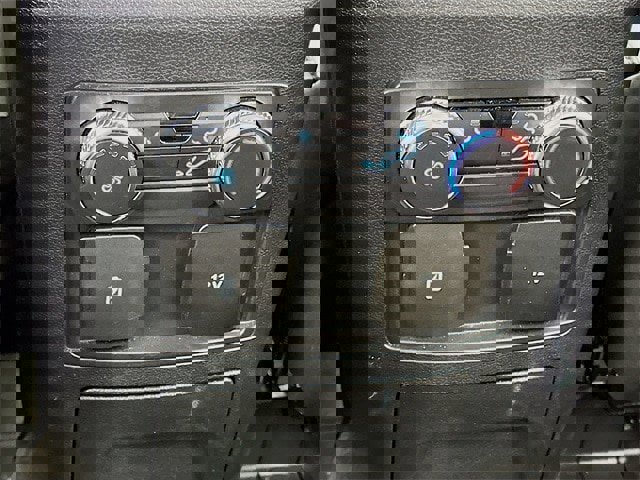 Certified 2022 Ford Explorer XLT w/ Equipment Group 202A image 13